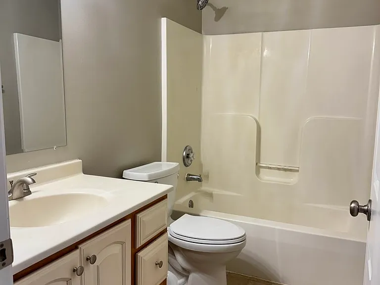 255 N Sacramento St #A — Photo 4