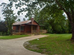 4676 Oak Hill School Rd, Lenoir, NC 28645