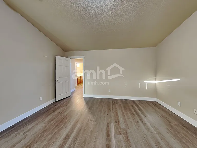 11508 NW 29th Ct — Photo 21