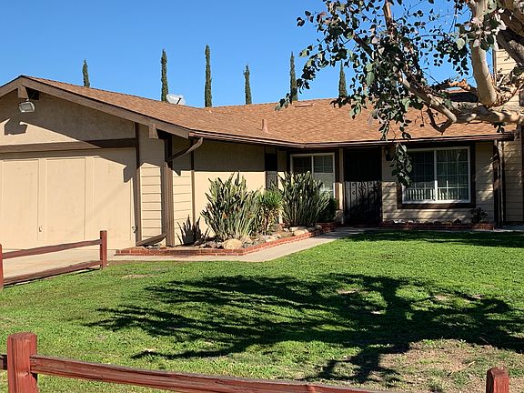 2nd image of 15246 Lake Terrace Dr