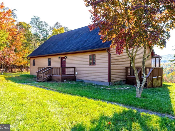 517 Sky Ridge Rd, Capon Springs, WV 26823