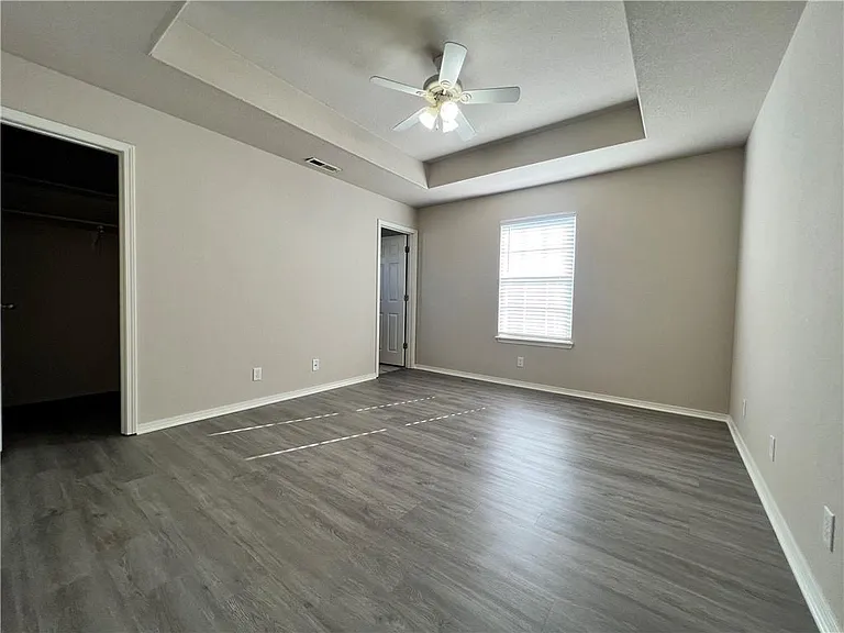 650 Appleridge Dr — Photo 5