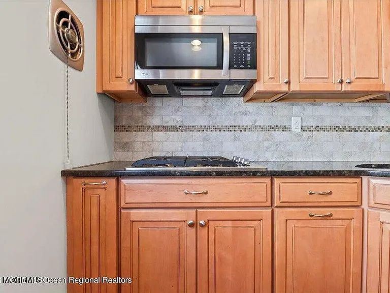 2204 Grand Central Ave #15 — Photo 4