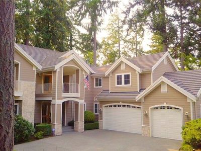 54 Country Club Dr, Lakewood, WA, 98498