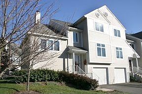 1st image of 14 Essex Ct