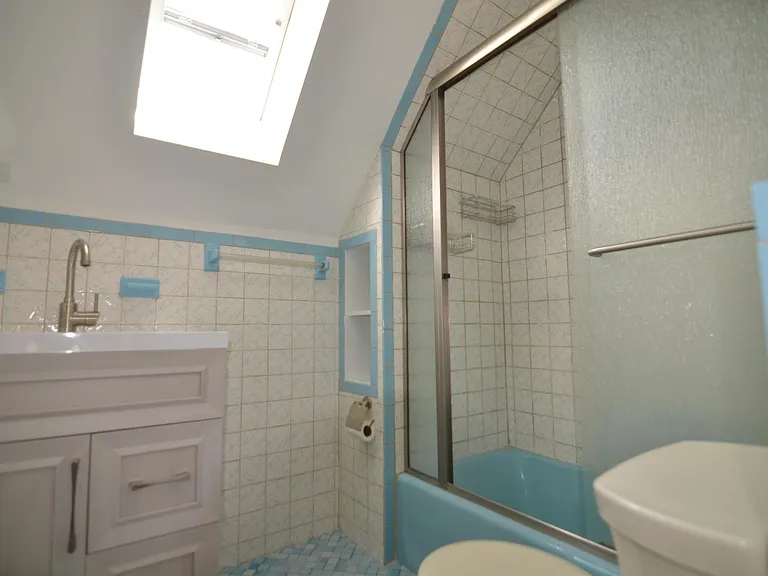 31 Beltran St #2 — Photo 4