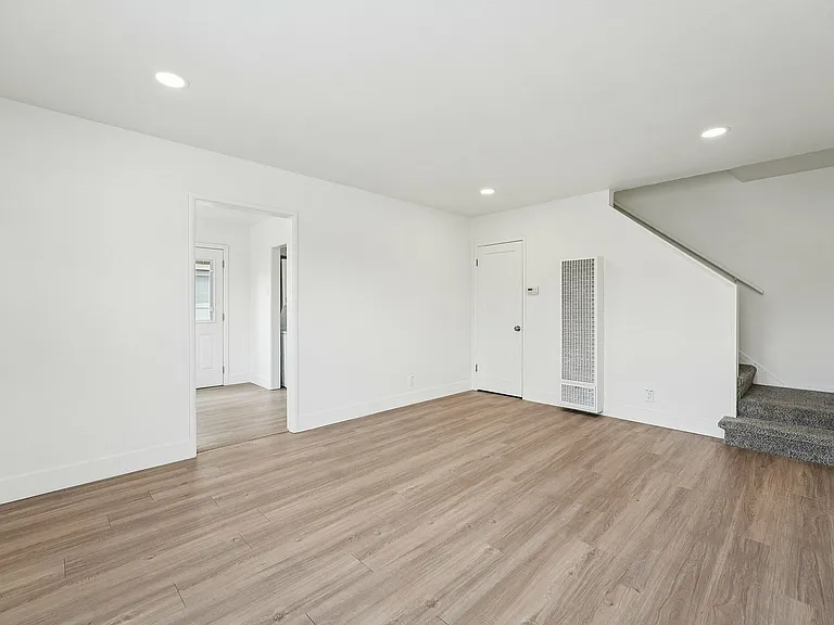 Livingroom-Staircase
