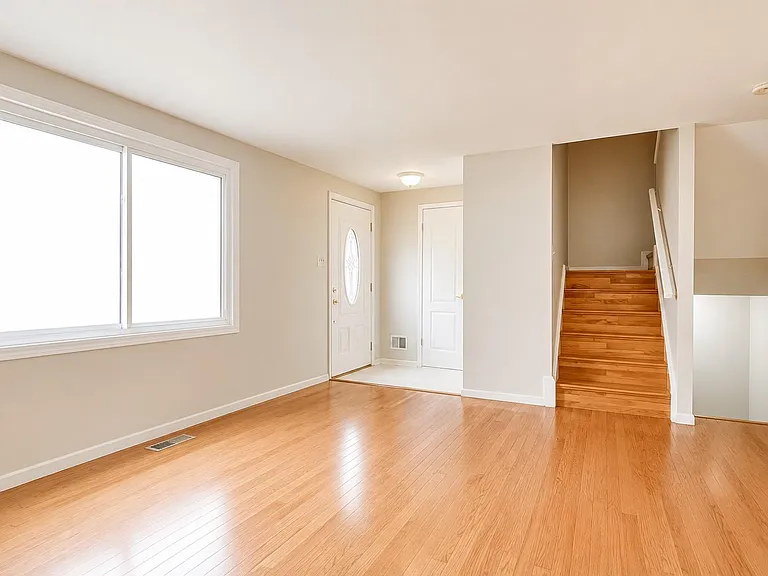 3005 Silent Valley Dr — Photo 3
