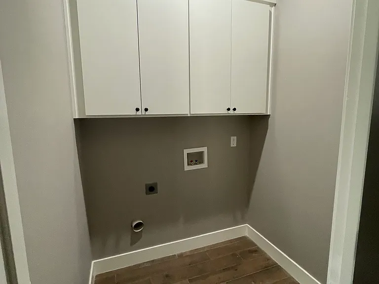 480 Rosedale Pl — Photo 10