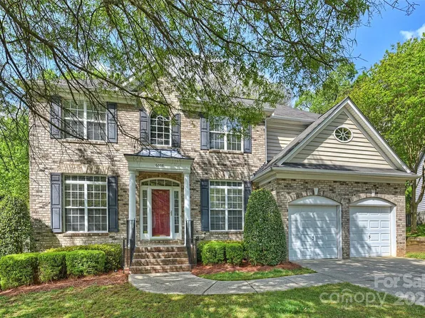 6008 Nuthatch Ct, Charlotte, NC 28277