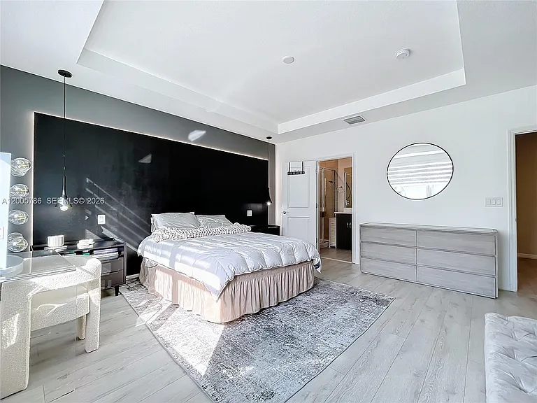 5040 Eucalyptus Dr #2 — Photo 27