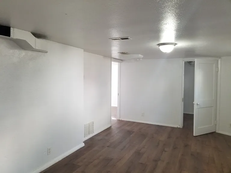 2 bed, 1.0 bath, $1,000 — Photo 6