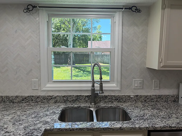 8724 Shoreham Blvd — Photo 5