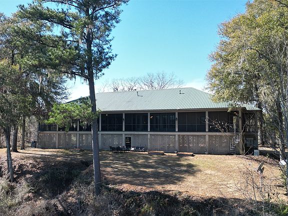 2nd image of 721 County Road 21 Rd S