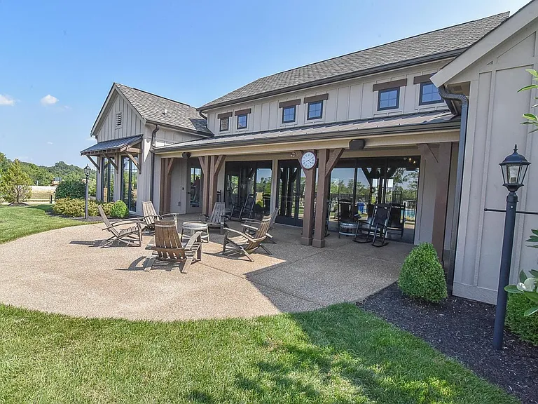 clubhouse patio