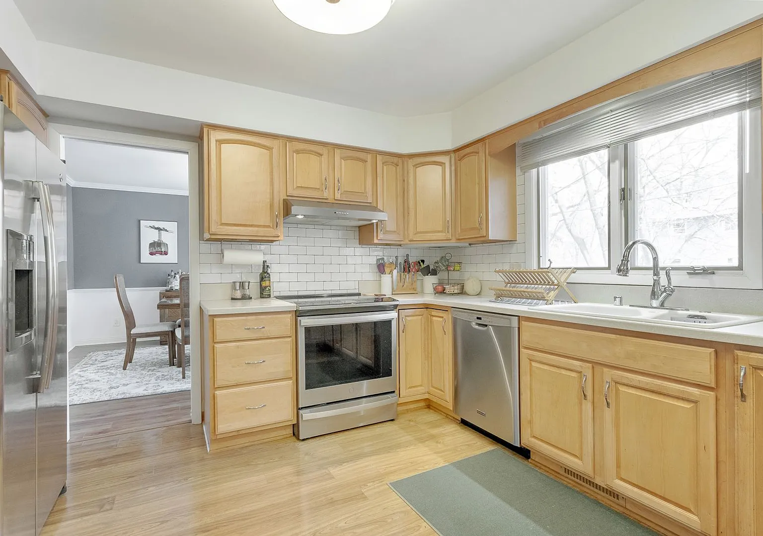 Fully Furnished 5 Bedroom 2.5 Bathroom in Madison, WI — Photo 4