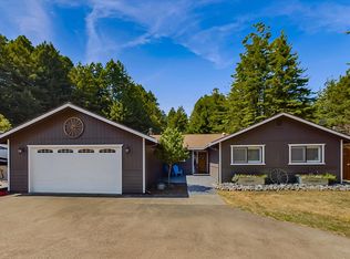 4048 Campton Rd, Eureka, CA 95503