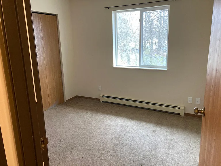 1170 Dodds Dr — Photo 12