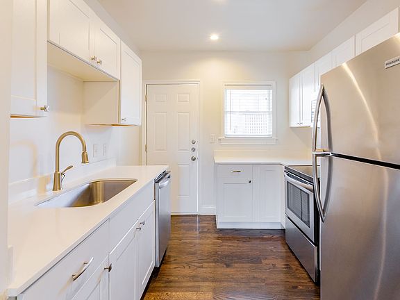 4th image of 1515 Bennett Ave #4926D