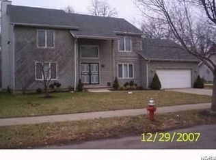 1838 Crawford Rd, Cleveland, OH 44106