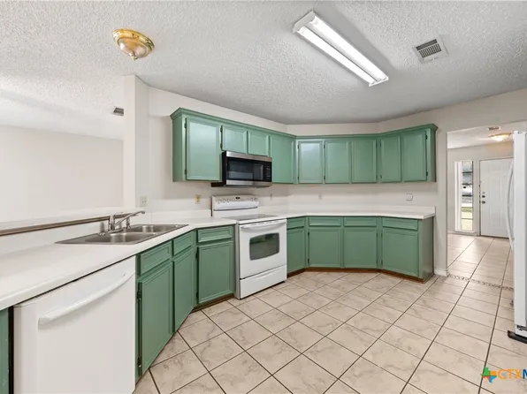 513 Bond St, Copperas Cove, TX 76522