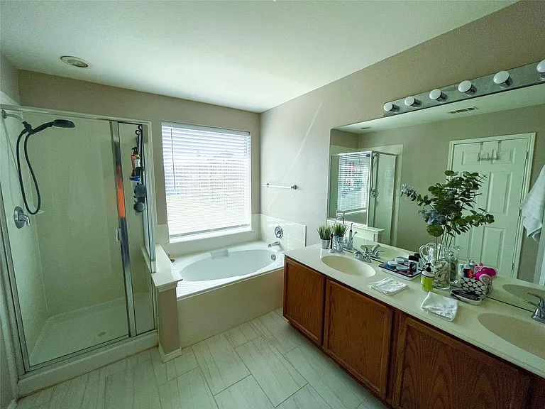 8748 Sagebrush Trl — Photo 23