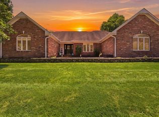 12039 Admirals Pointe Dr, Indianapolis, IN 46236