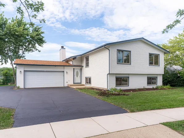 1690 Freeman Rd, Hoffman Estates, IL 60192