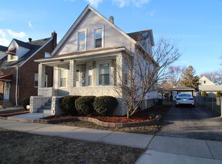 8032 White Ave, Lyons, IL 60534