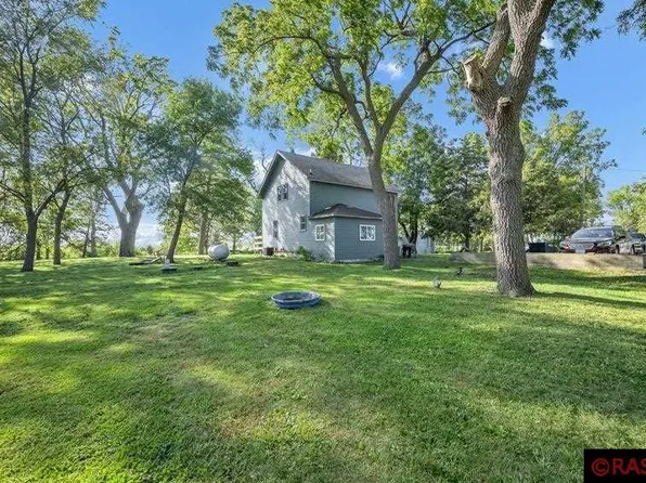 19646 525th Ave, Wells, MN 56097