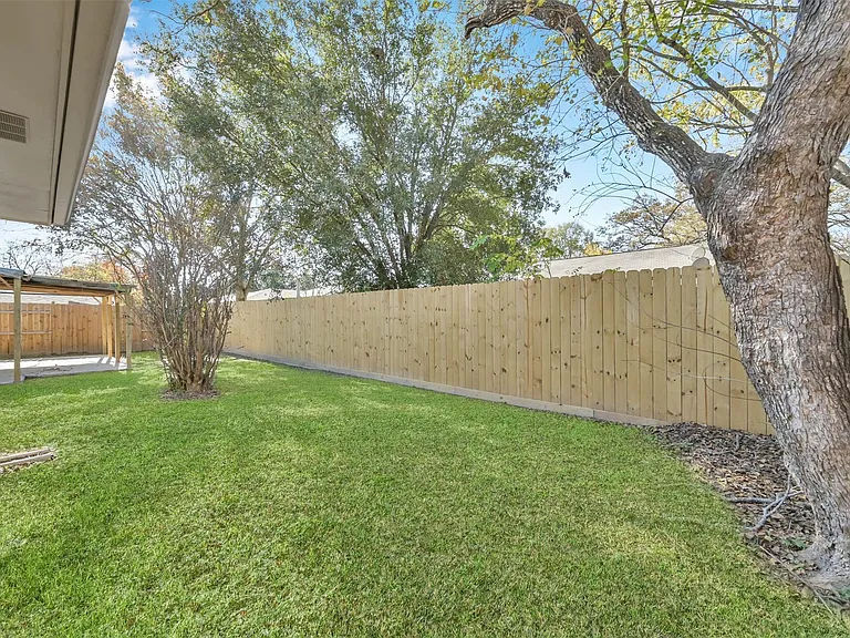 29103 Raestone St — Photo 17