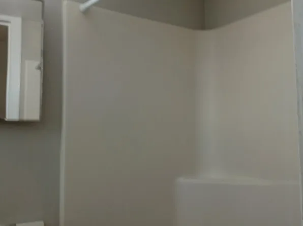 206 Oak St APT 9, Clarksville, TN 37042