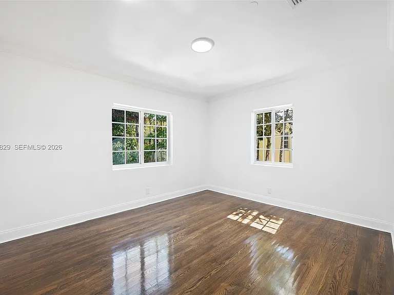 1545 Meridian Ave — Photo 11