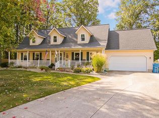 36229 Maple Dr, North Ridgeville, OH 44039