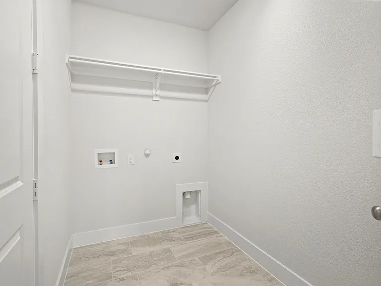 3821 Ablon Trl — Photo 7