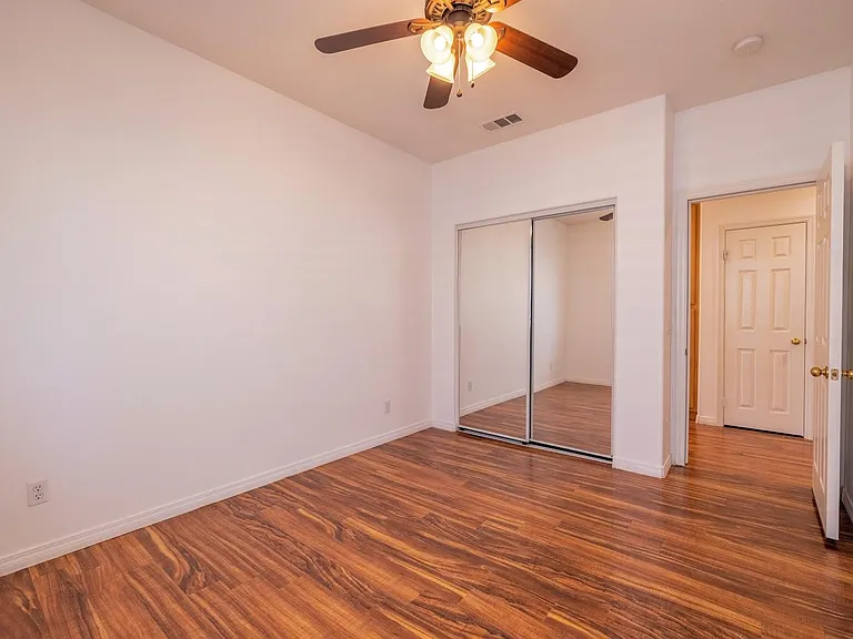 4036 Tournament Dr — Photo 27