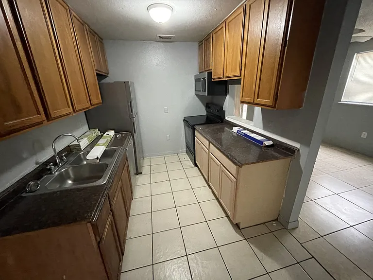 4113 Dijon Dr #H — Photo 4