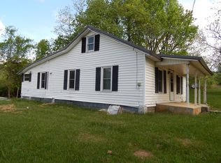 352 Mockingbird Ln, Galax, VA 24333