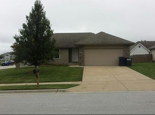1002 Care Ave, Nixa, MO 65714