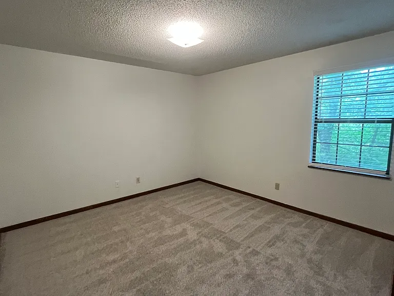 906 Old Reservoir Rd #906 — Photo 8