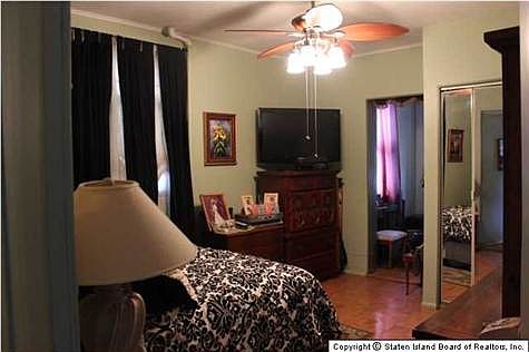 5th image of 176 Olympia Blvd