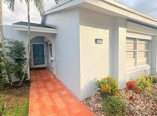 927 NW 106th Avenue Cir, Miami, FL 33172