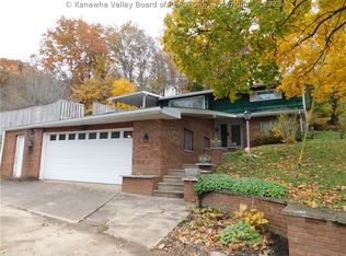 1 Anderson Ct, Dunbar, WV 25064