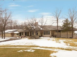 525 Navajo Rd W, Hamel, MN 55340