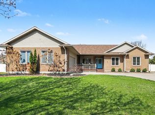 33 Wood Dr, Coldwater, MI 49036