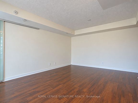 5th image of 20 Joe Shuster Way #712