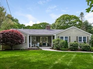 277 South St, Medfield, MA 02052