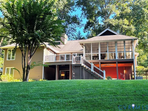 5704 Harbour Bluff Terrace, VA 23112