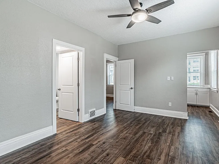 2933 W 28th Ave — Photo 12
