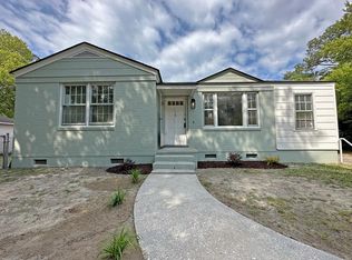 16 Brooks St, Sumter, SC 29150